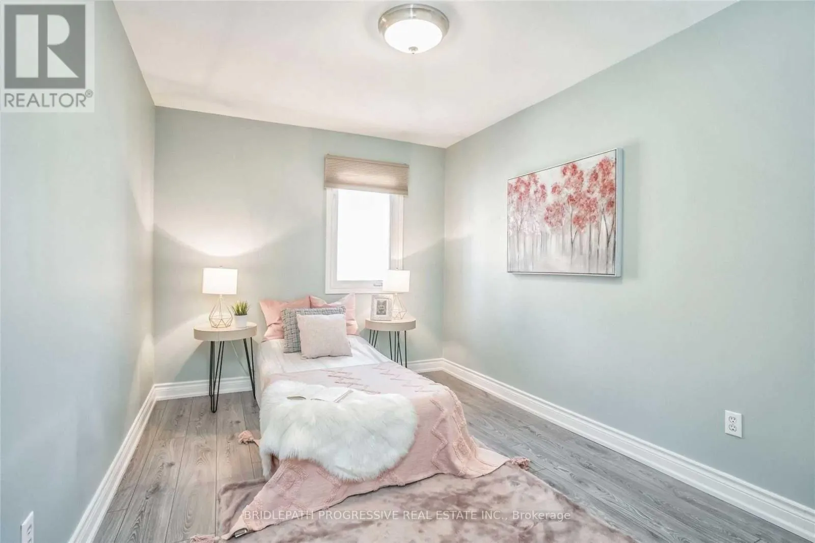 82 - 151 TOWNSGATE DRIVE