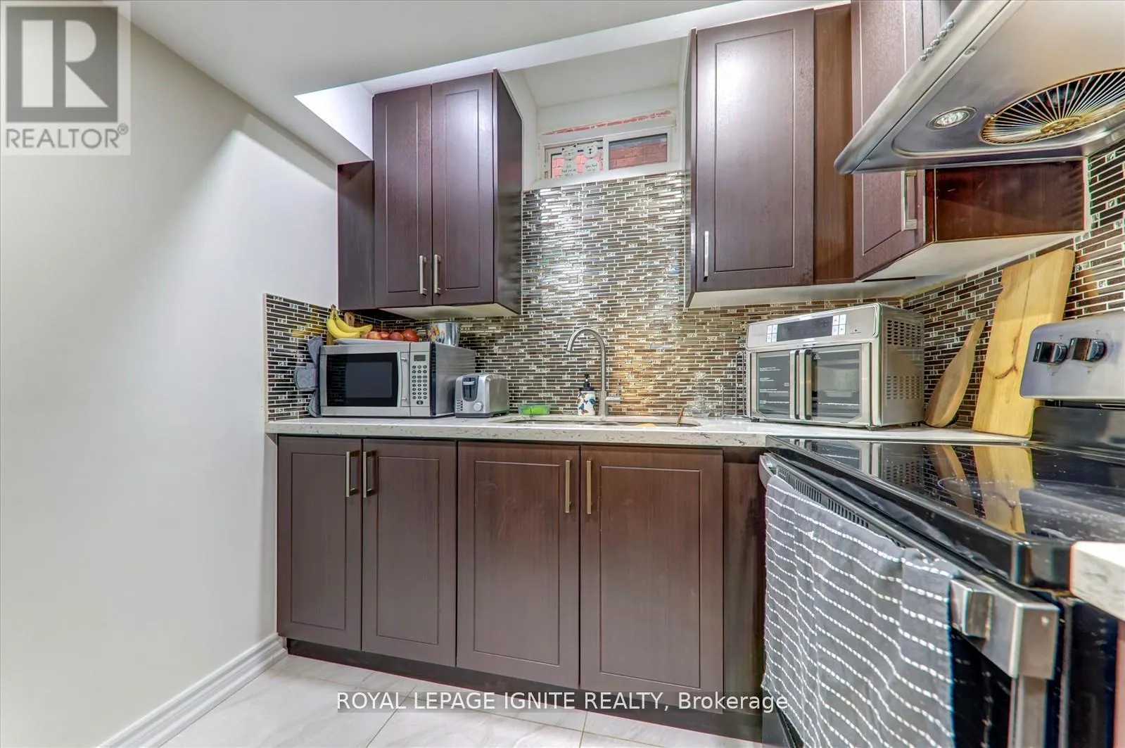 127 NOAH'S FARM TRAIL