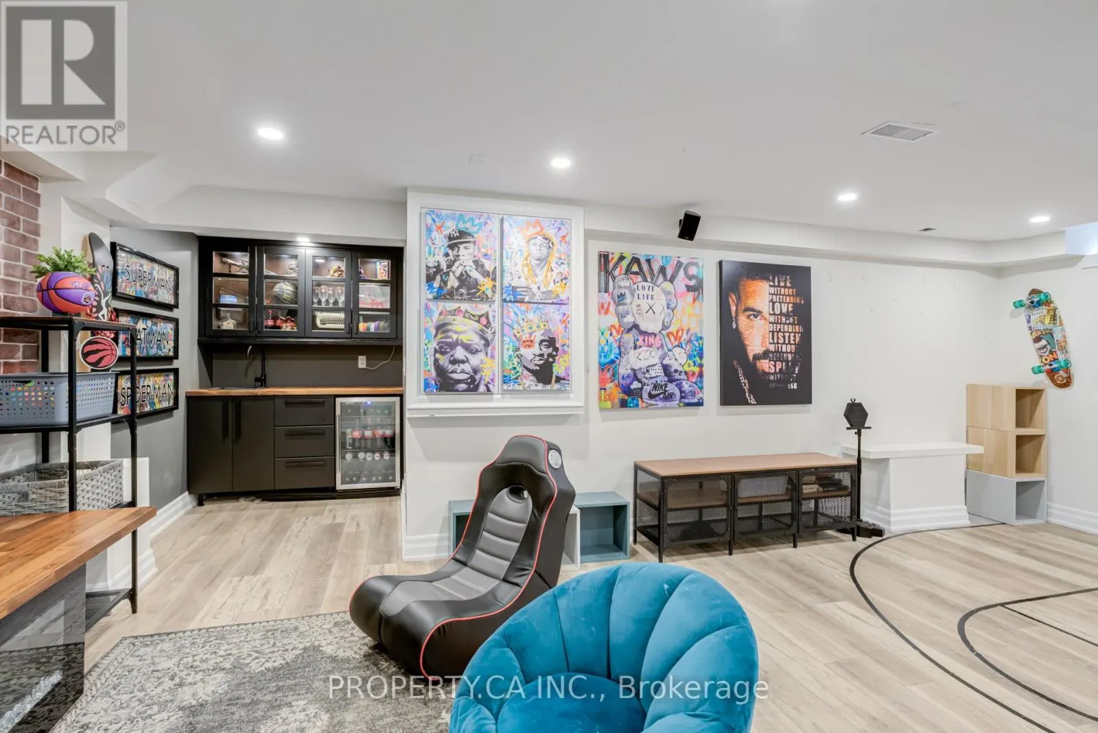 23 GILMORE CRESCENT