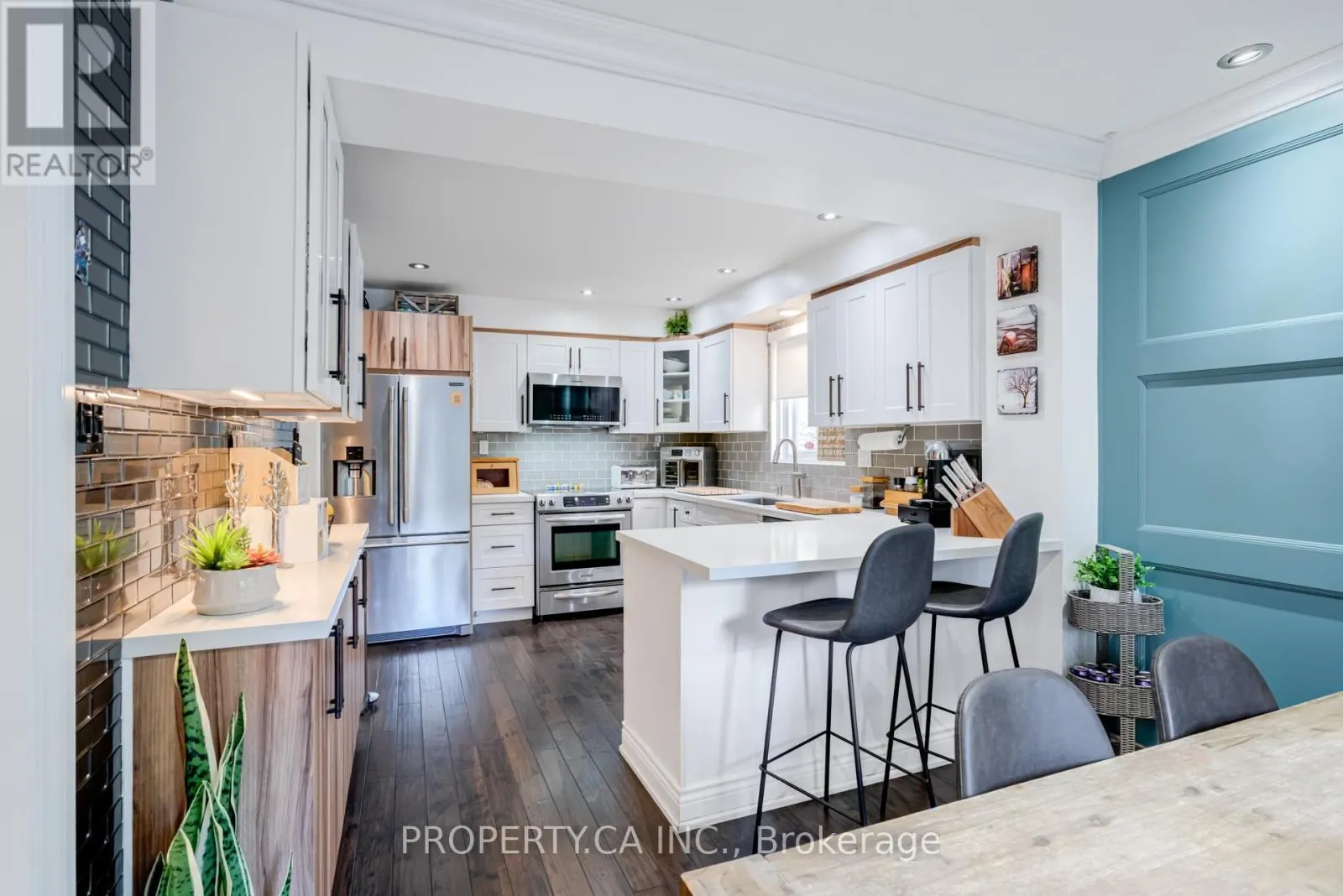 23 GILMORE CRESCENT