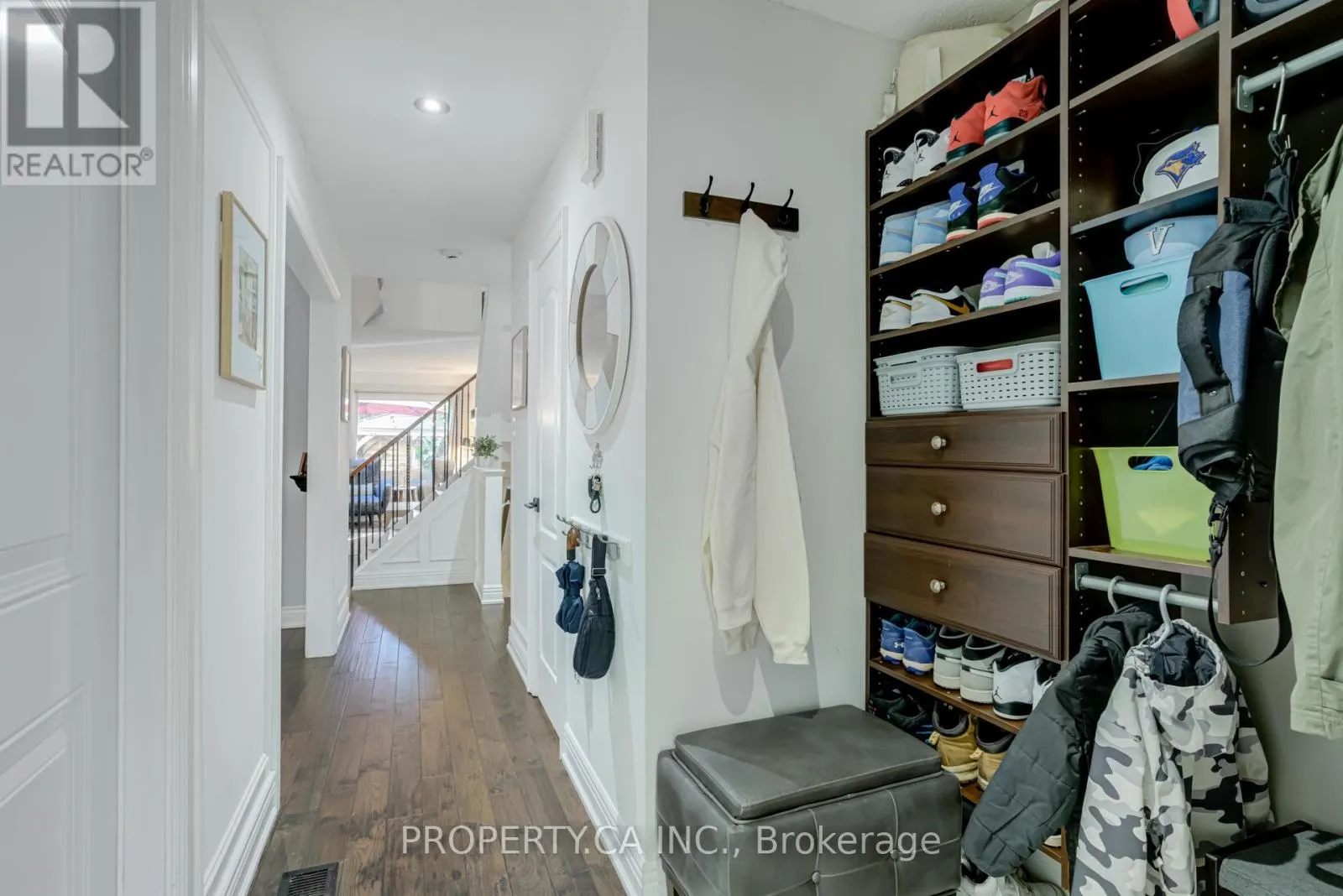 23 GILMORE CRESCENT