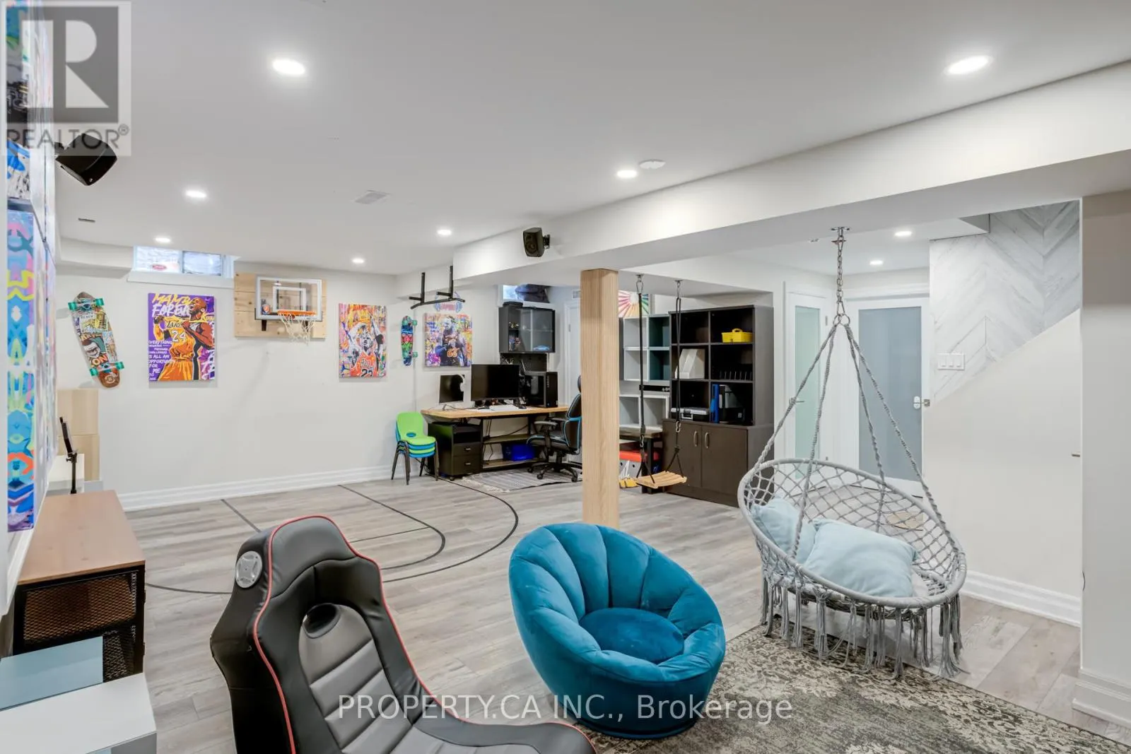 23 GILMORE CRESCENT