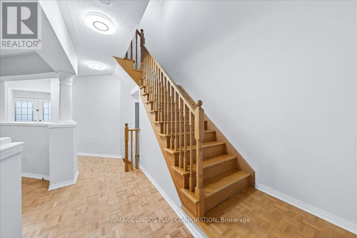 289 DEEPSPRINGS CRESCENT