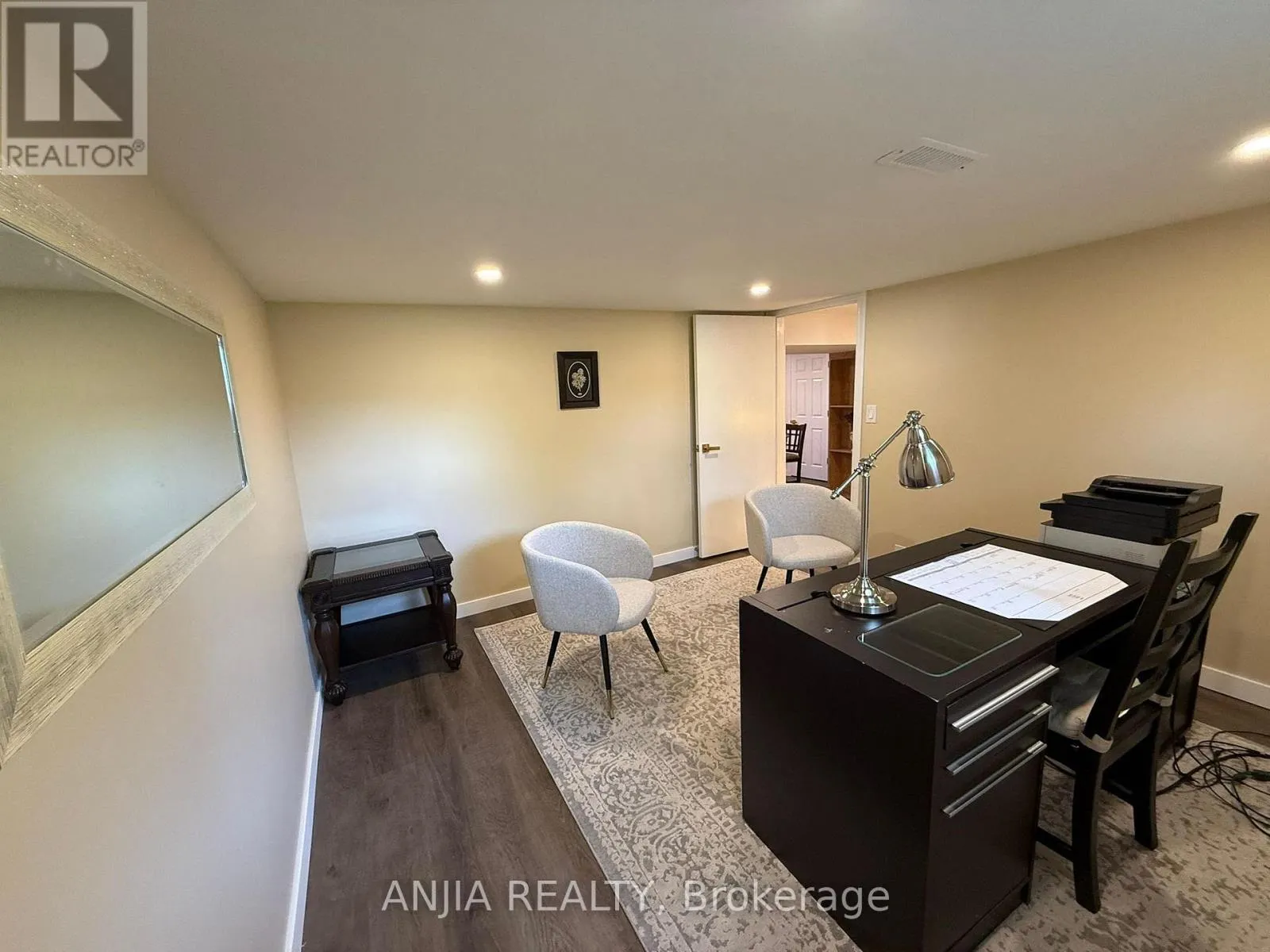 263 QUEENSVILLE SIDE ROAD W