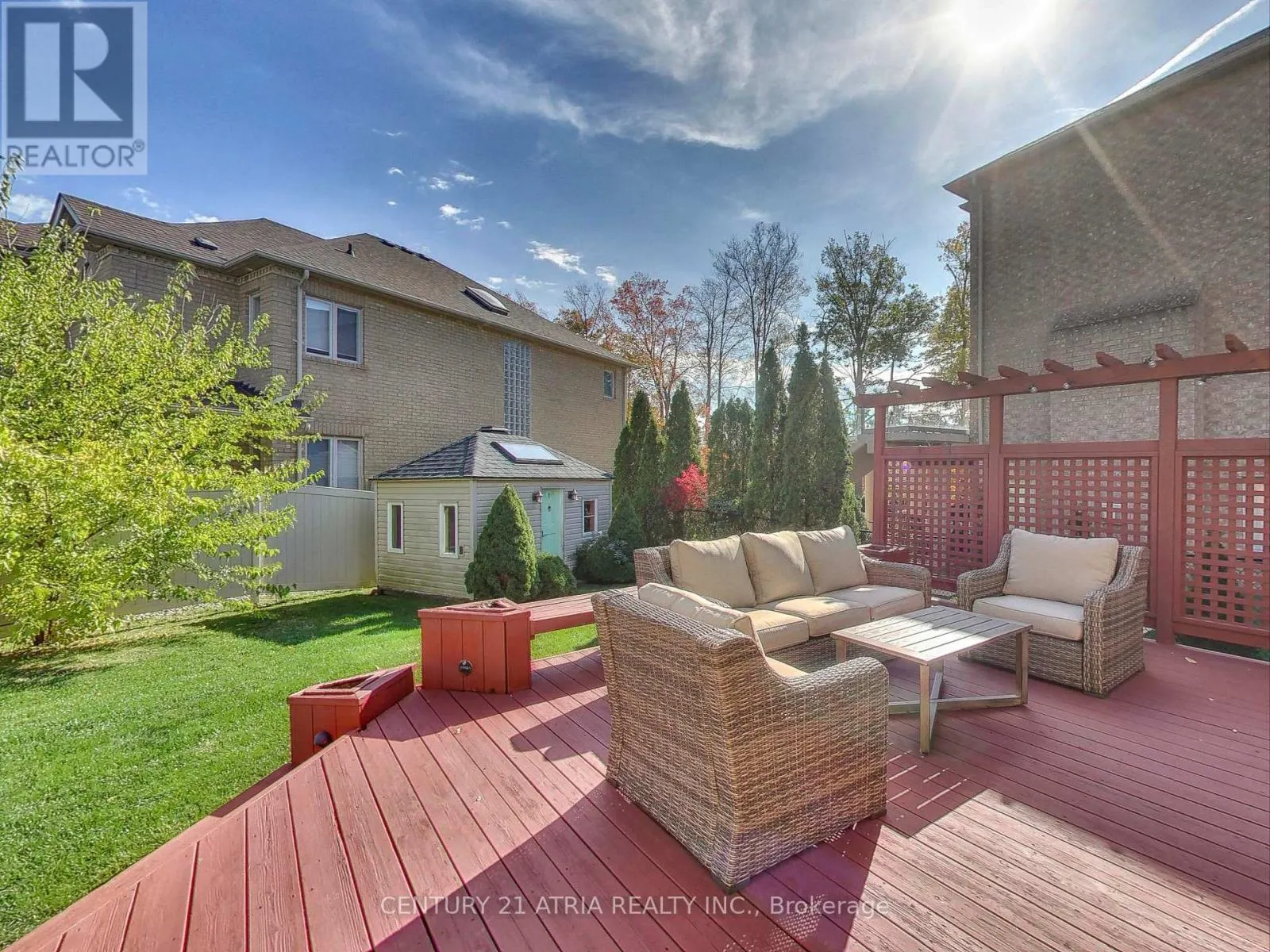 2 WHALEN COURT