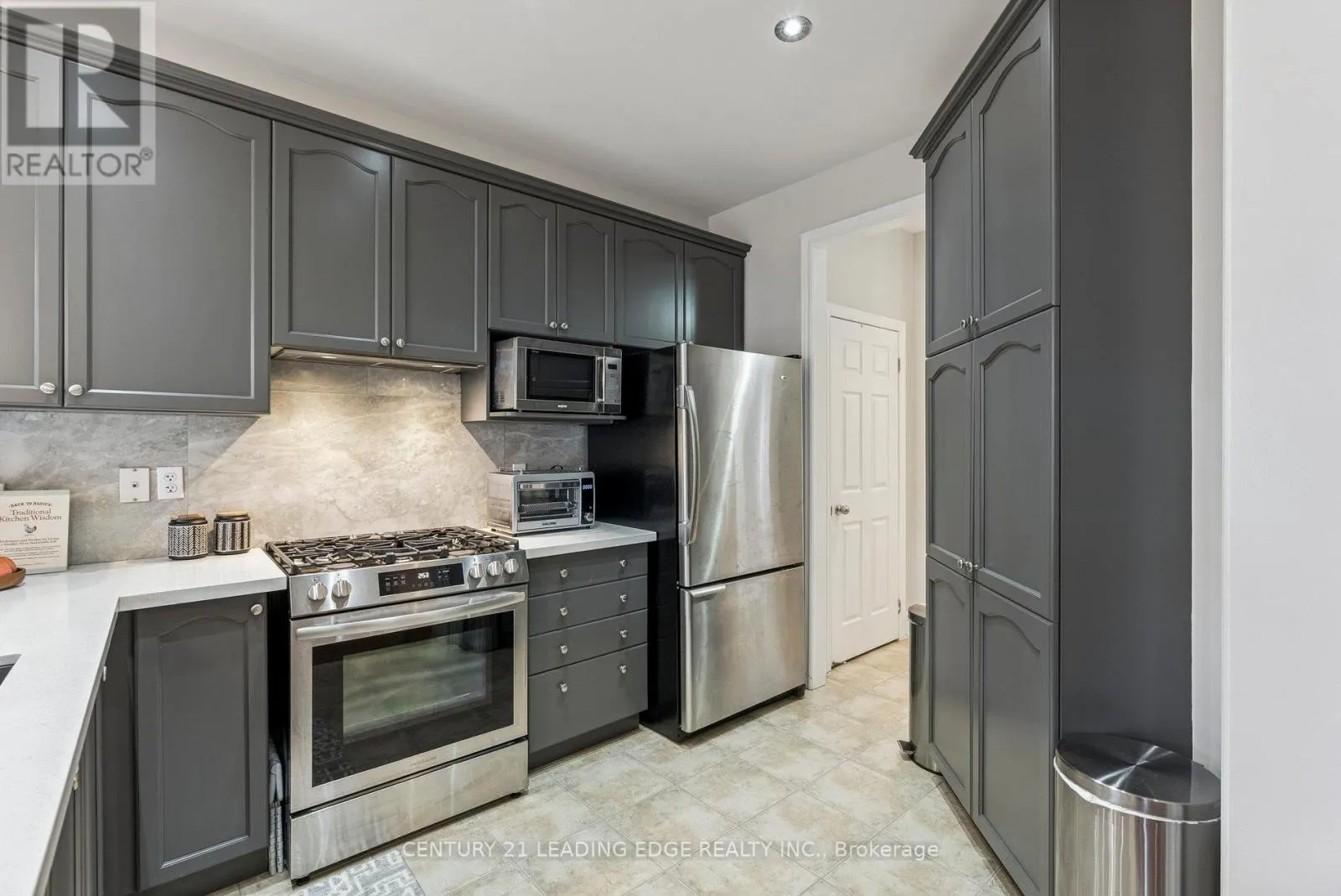 33 EVARIDGE DRIVE