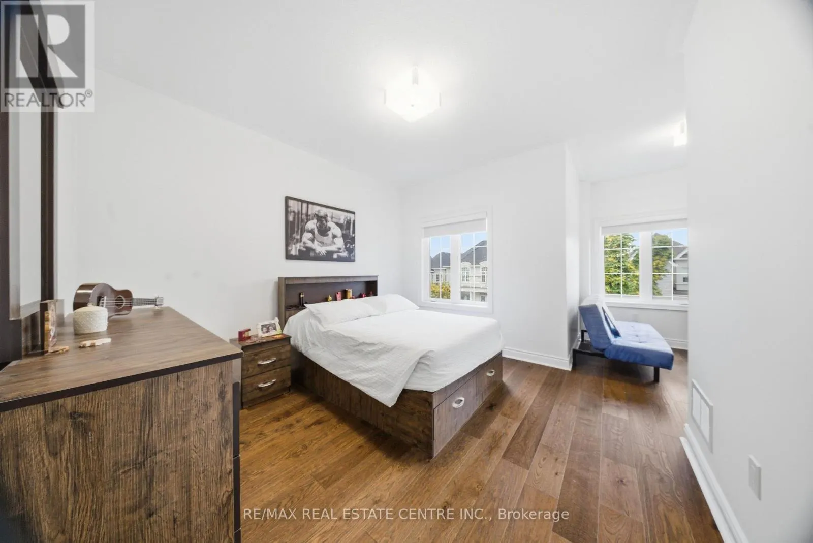 8 BRISTLEWOOD CRESCENT