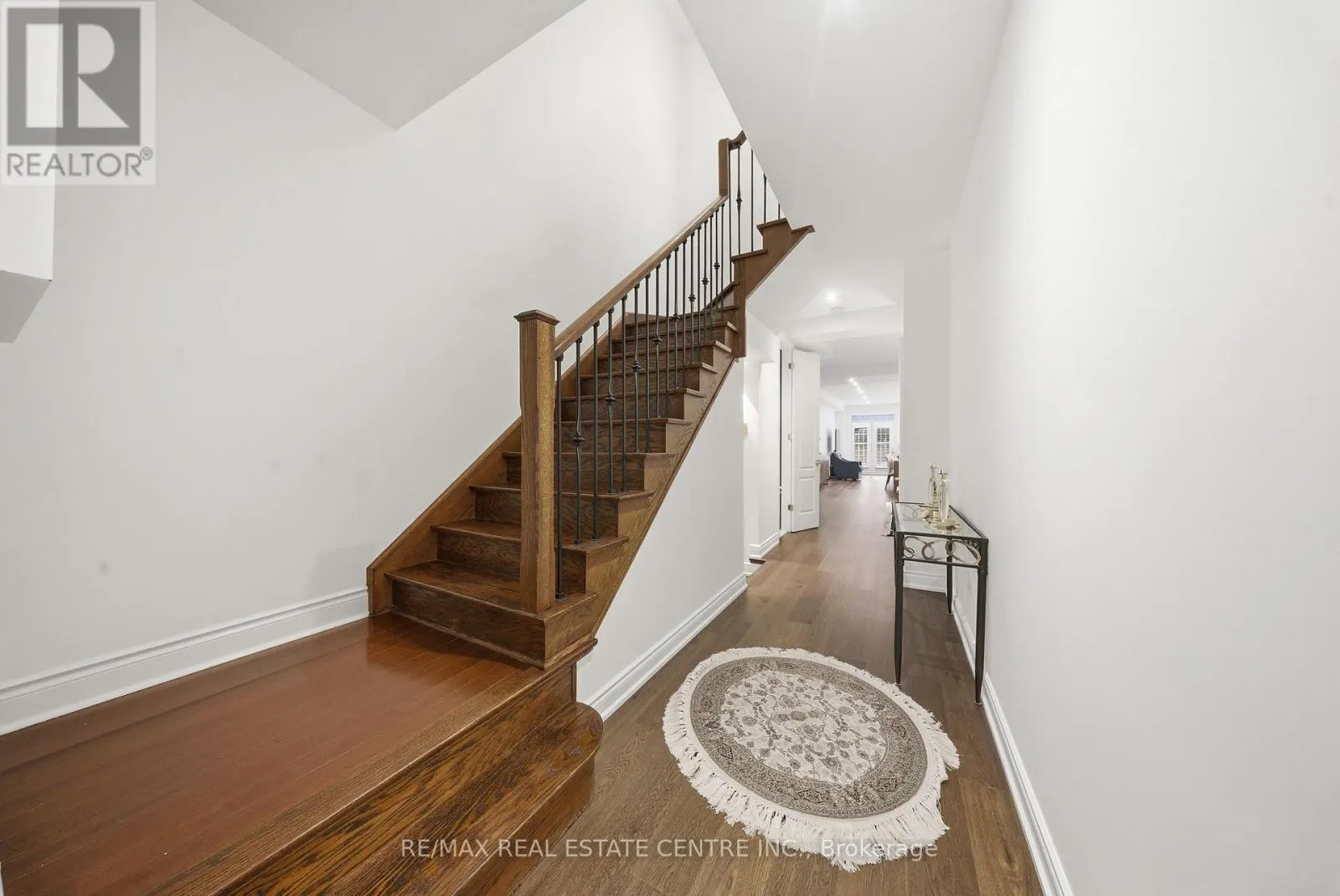 8 BRISTLEWOOD CRESCENT