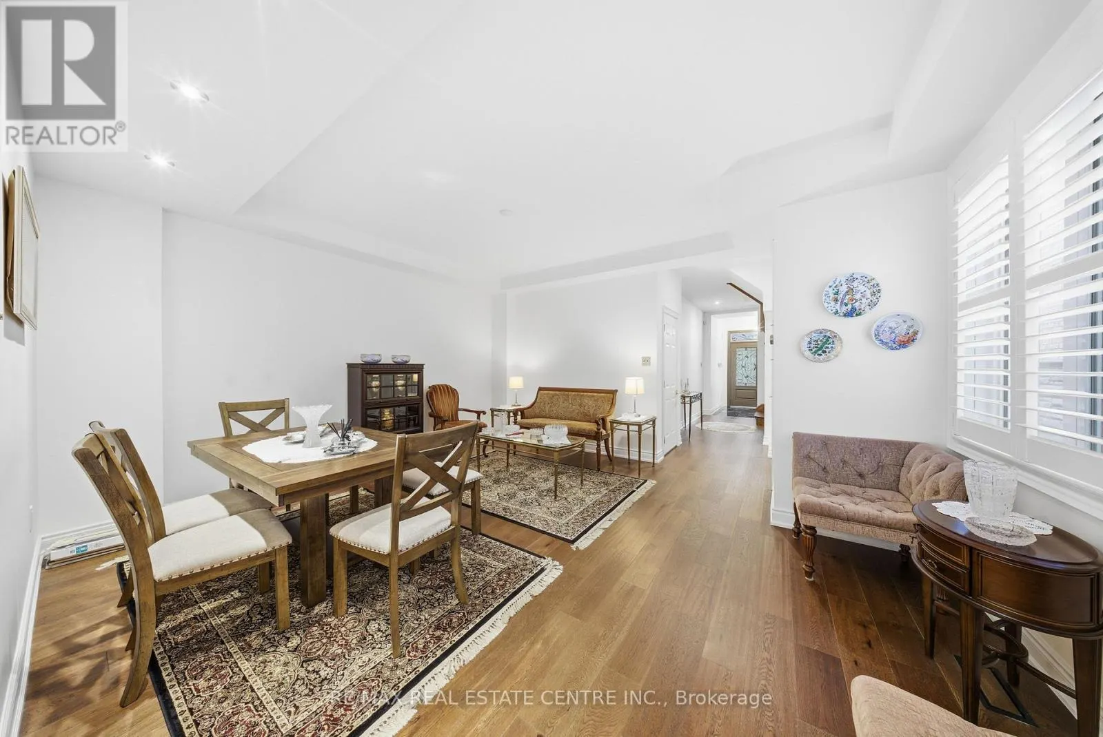 8 BRISTLEWOOD CRESCENT