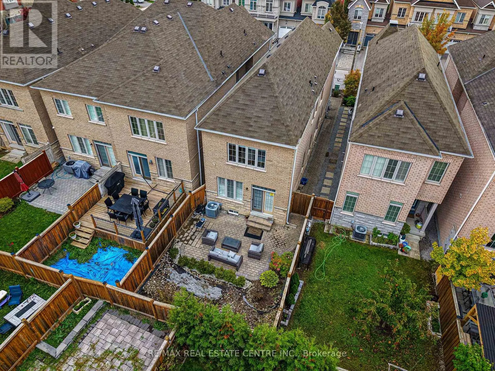 8 BRISTLEWOOD CRESCENT