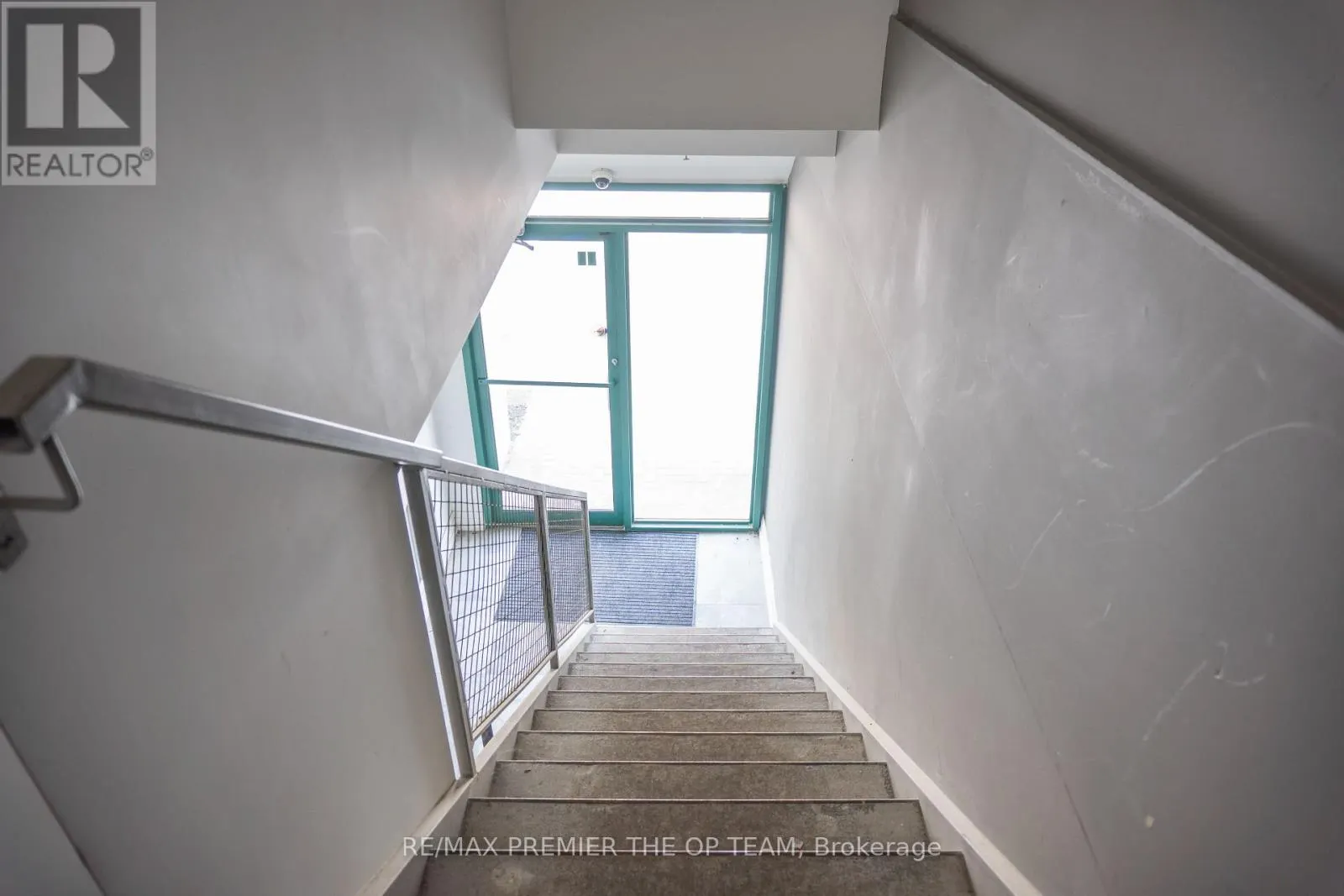 2ND - 2900 LANGSTAFF ROAD