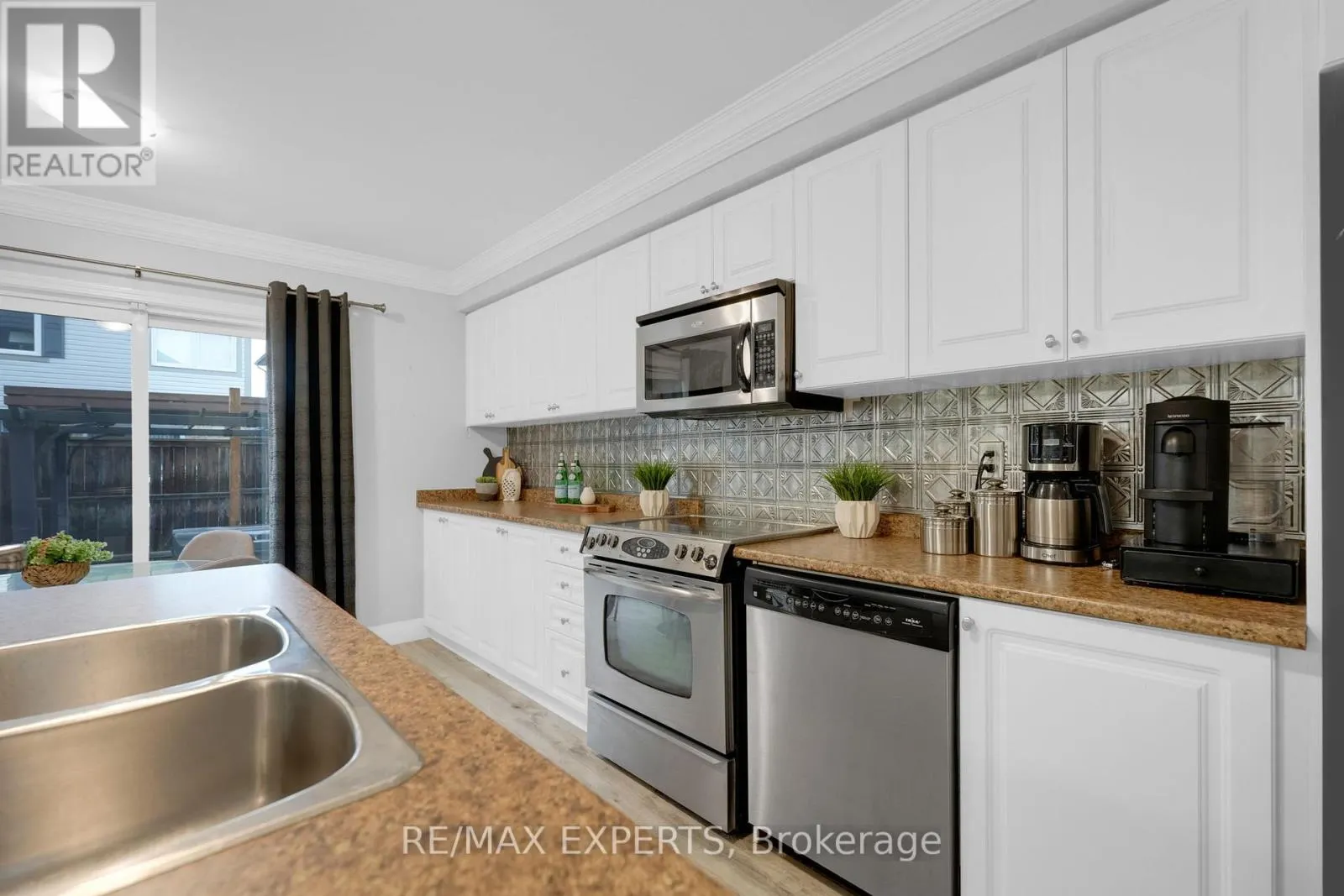 1 NUNN CRESCENT