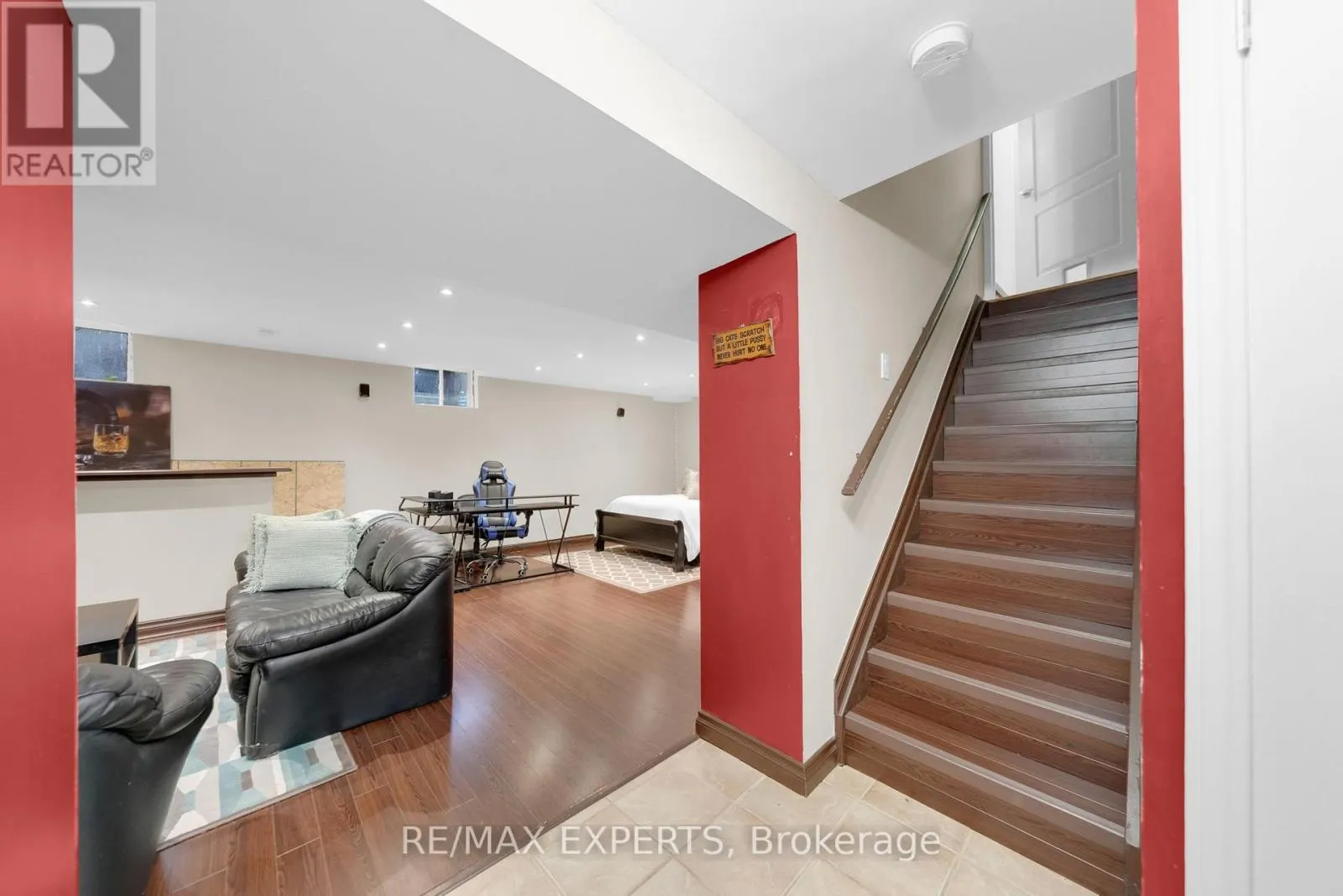 1 NUNN CRESCENT
