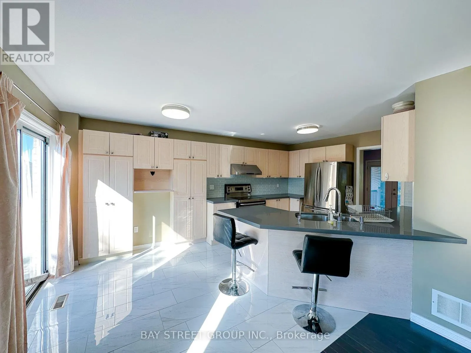 216 EQUATOR CRESCENT