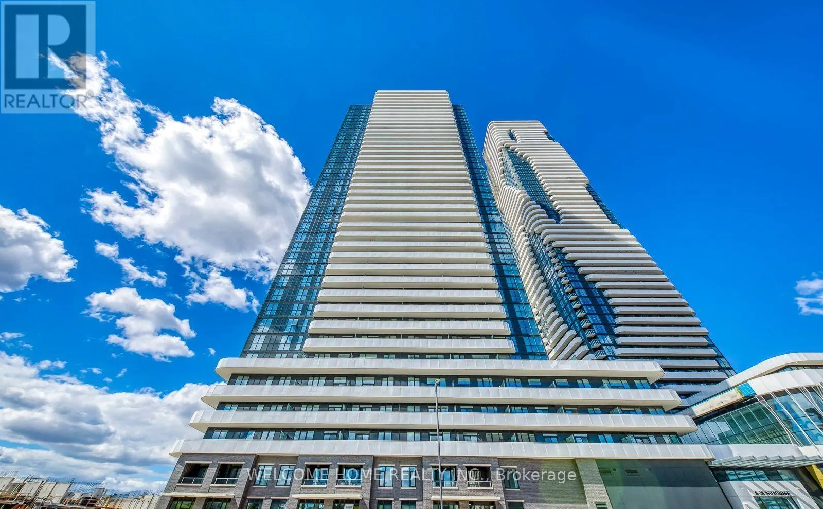 2706 - 28 INTERCHANGE WAY