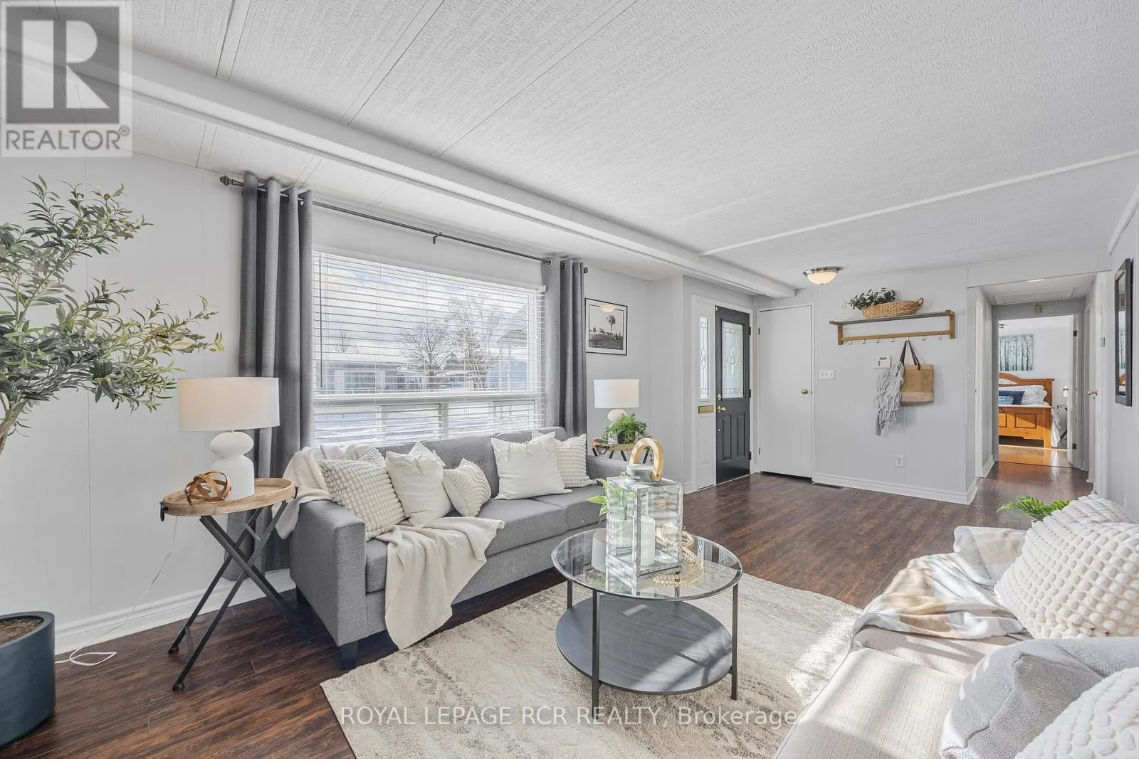 4 LINDEN LANE