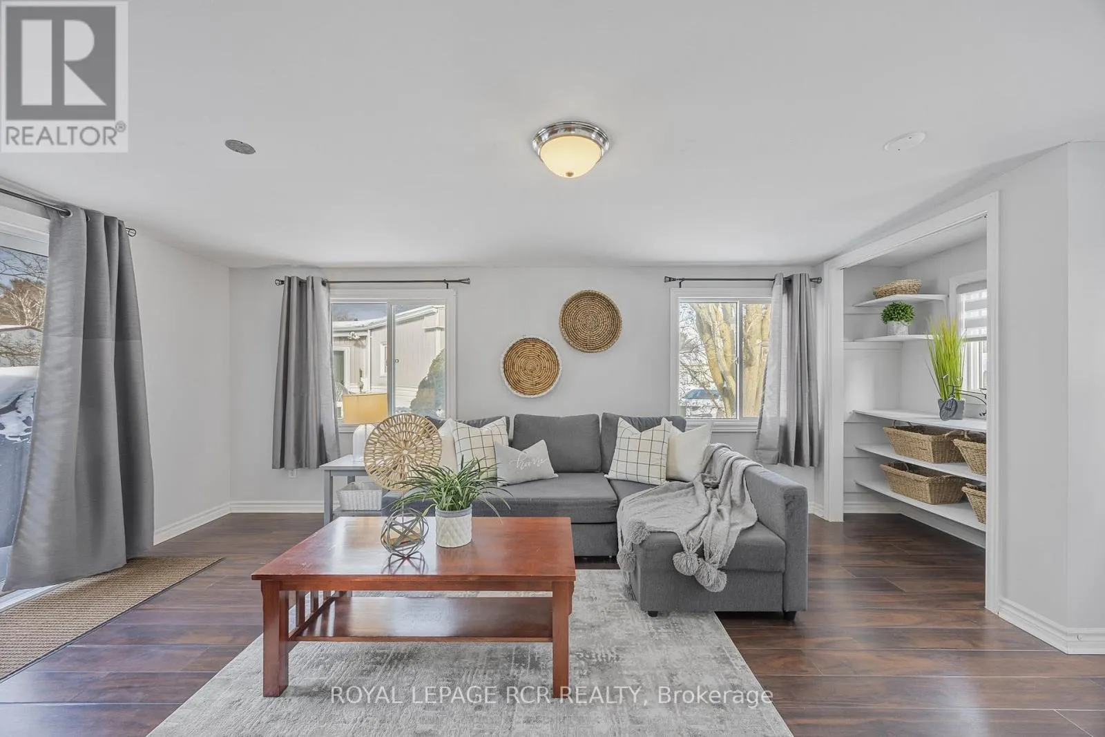 4 LINDEN LANE