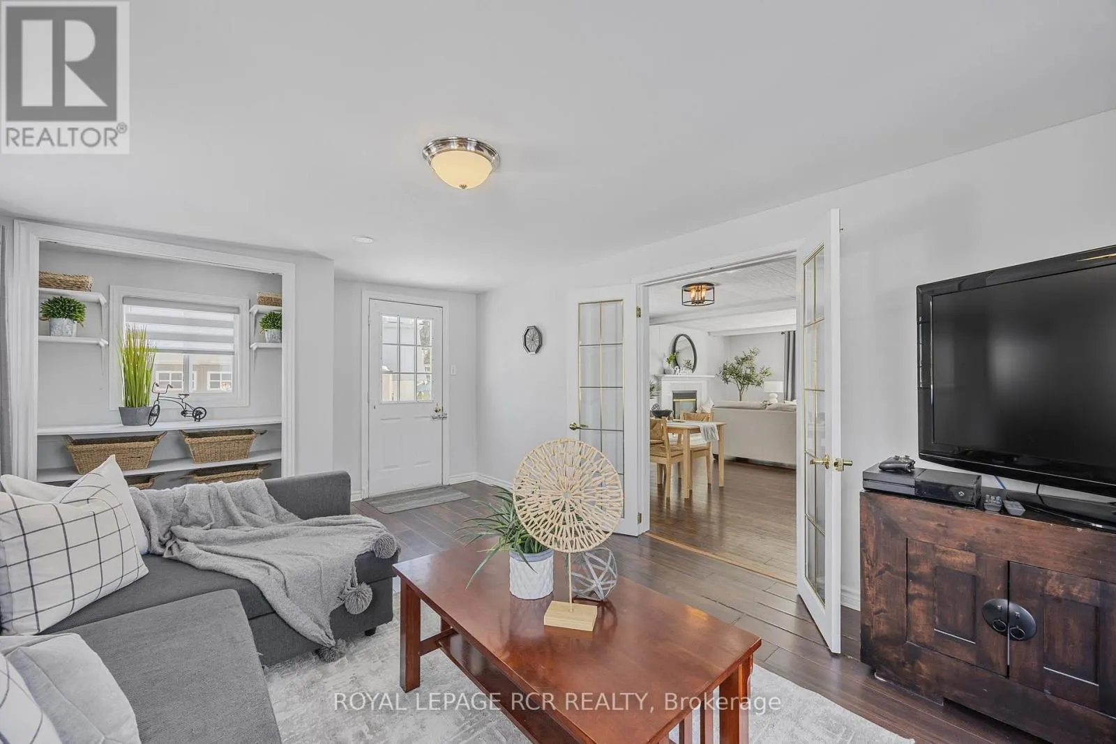 4 LINDEN LANE