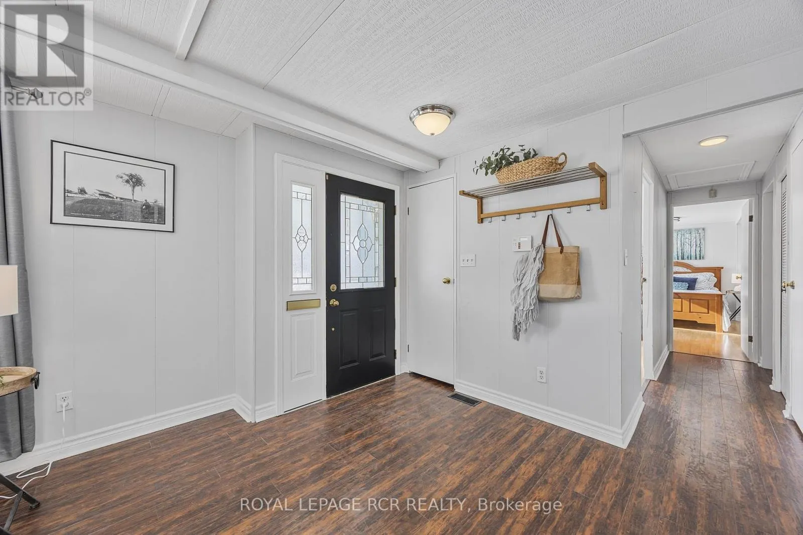 4 LINDEN LANE