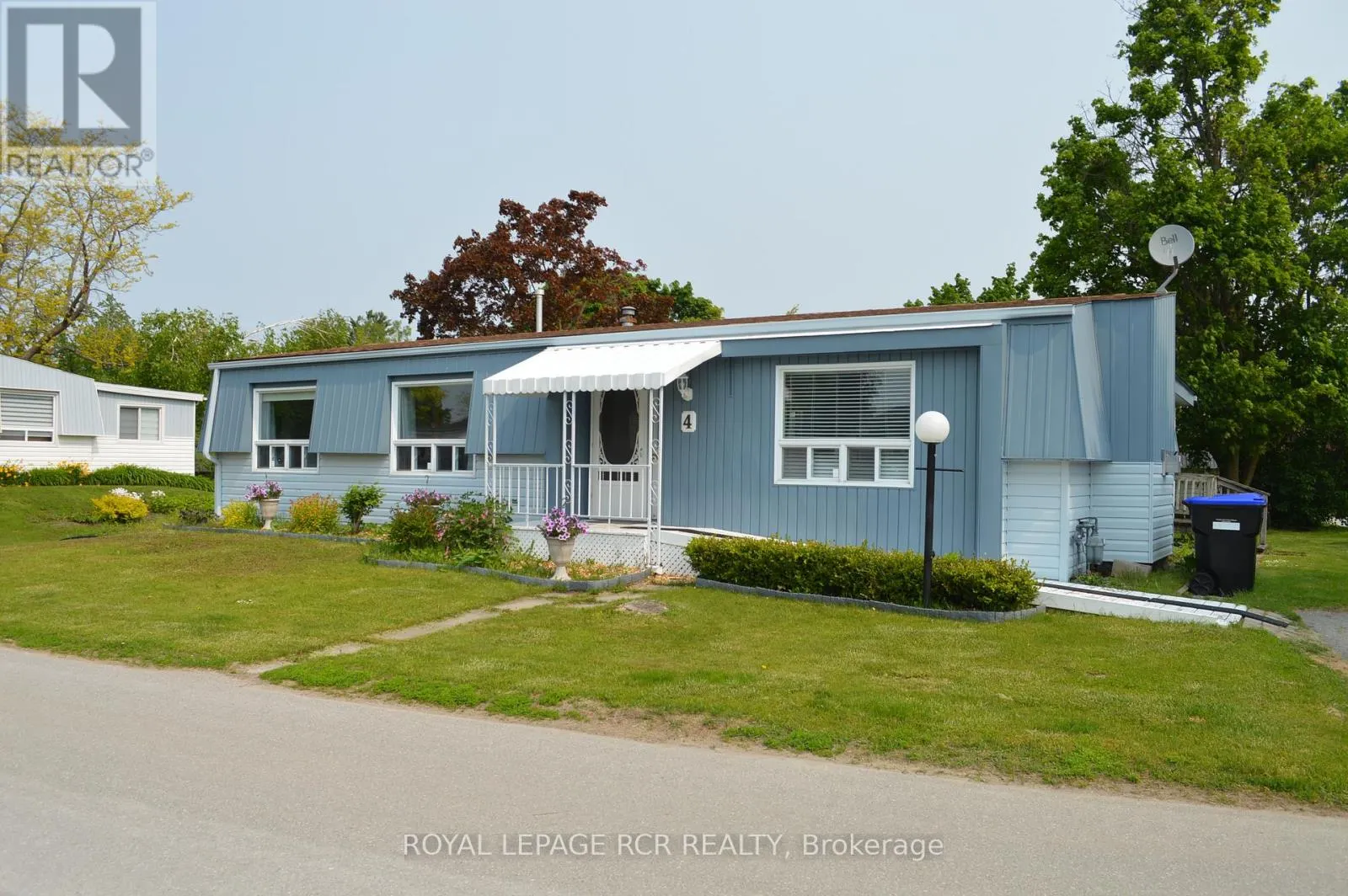 4 LINDEN LANE
