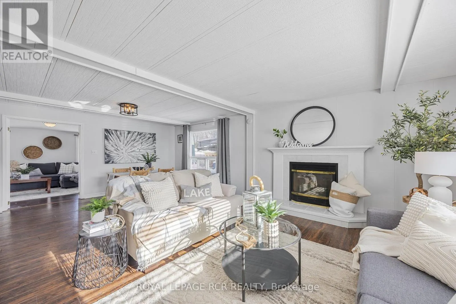 4 LINDEN LANE