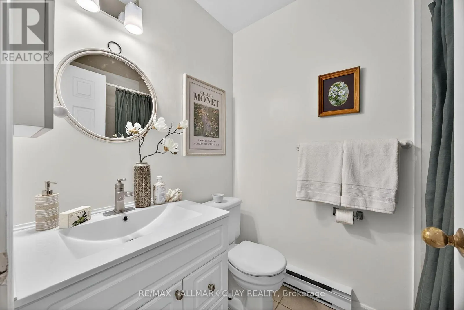 40 - 77 MILL STREET E
