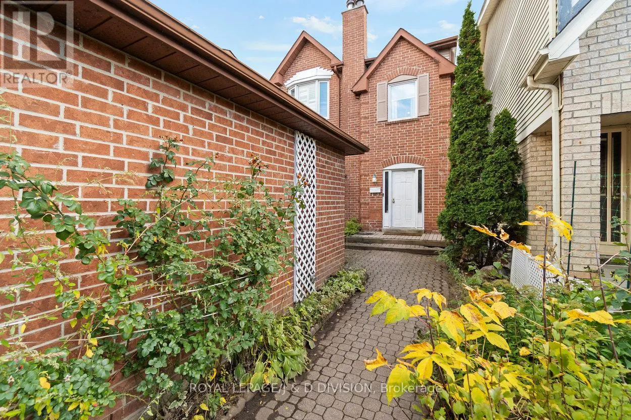 49 ESTHER CRESCENT