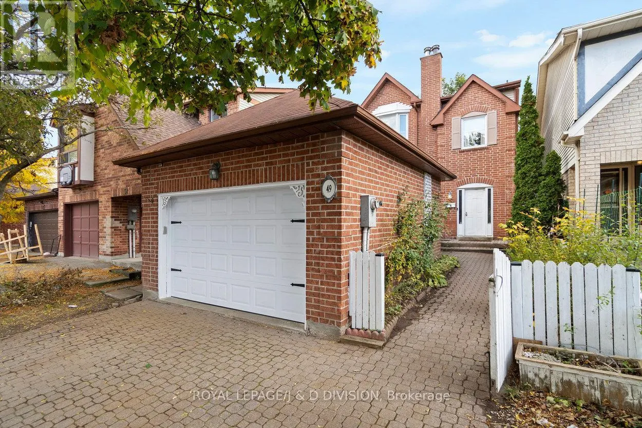 49 ESTHER CRESCENT