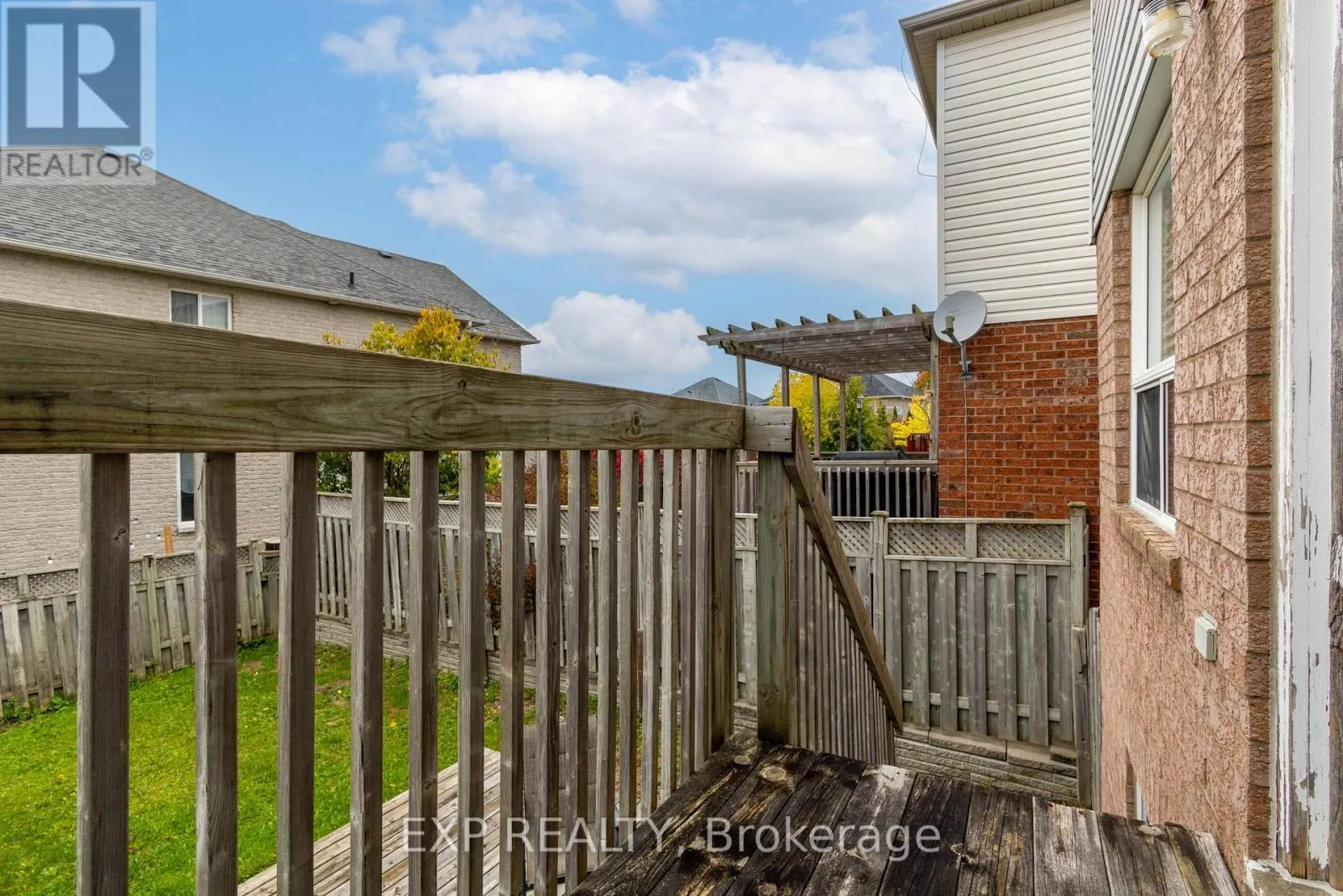537 HEDDLE CRESCENT