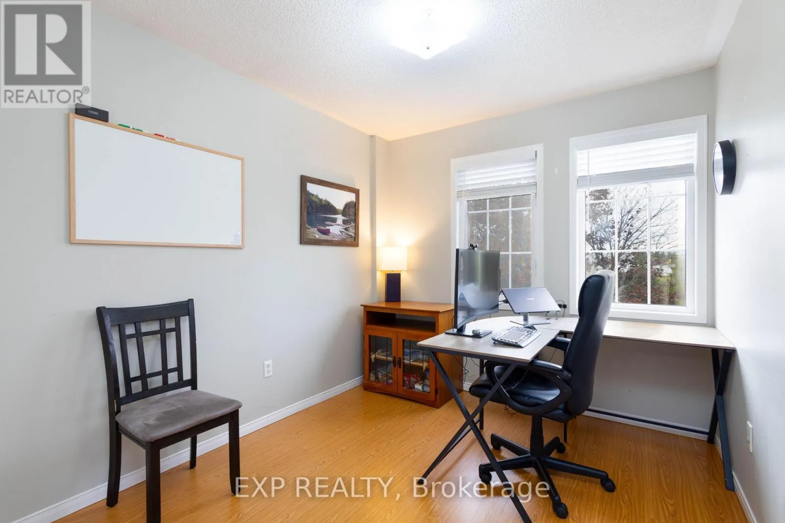 537 HEDDLE CRESCENT