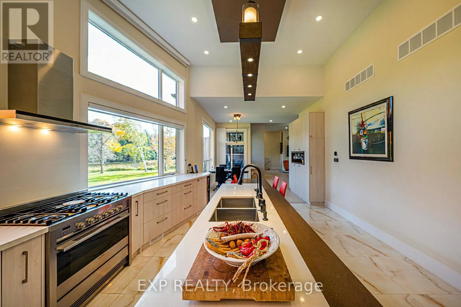 5 BIRCH KNOLL ROAD