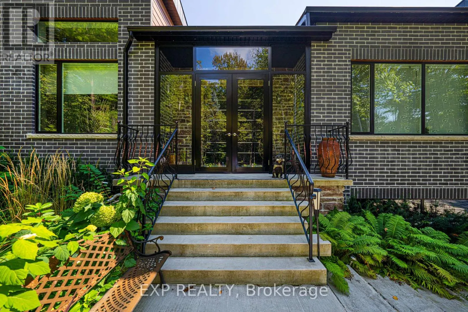 5 BIRCH KNOLL ROAD