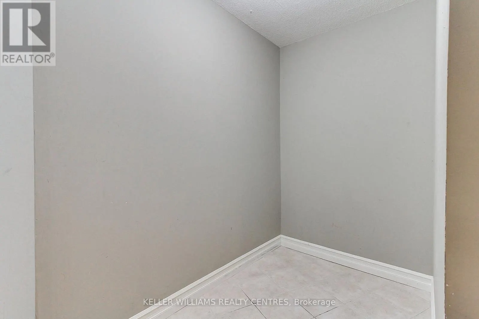 408 - 260 DAVIS DRIVE