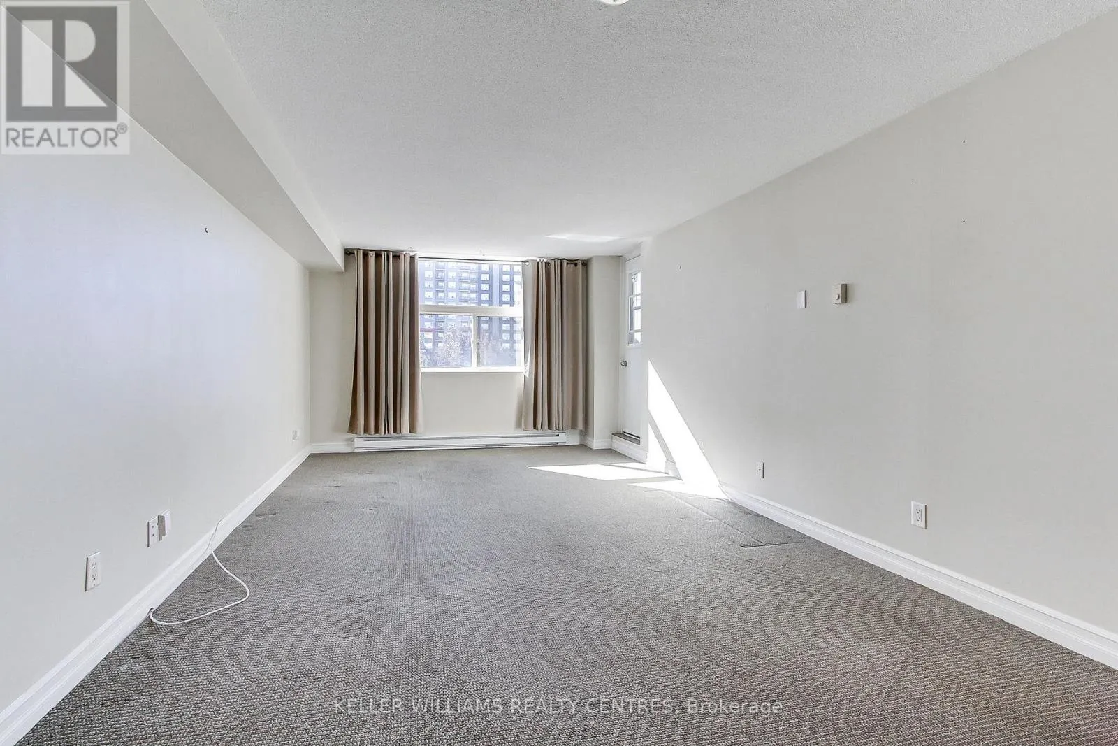 408 - 260 DAVIS DRIVE