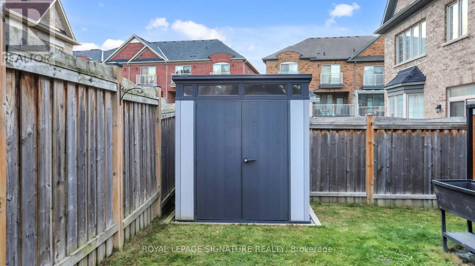 23 FREDERICK STAMM CRESCENT