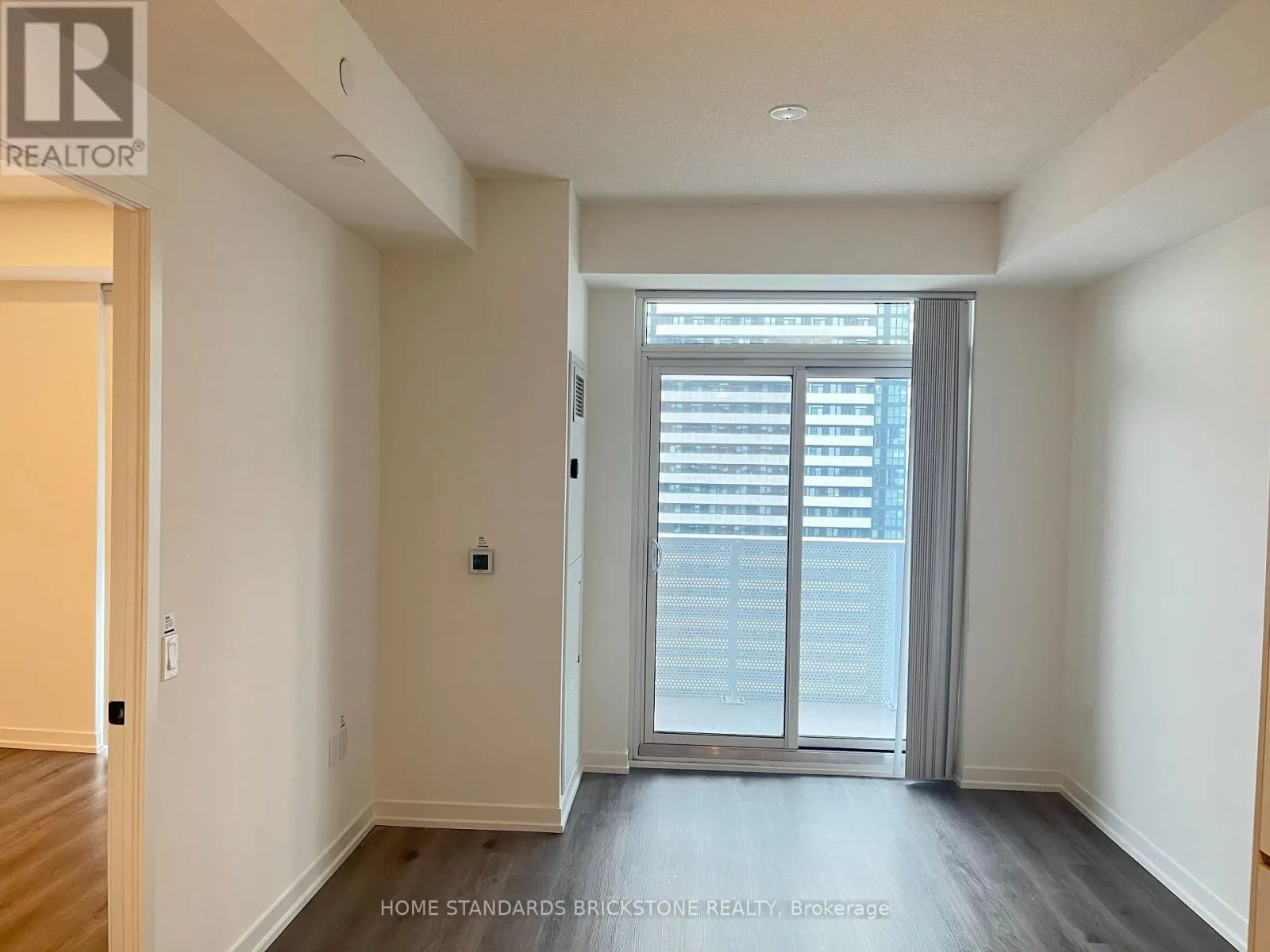 3715 - 28 INTERCHANGE WAY