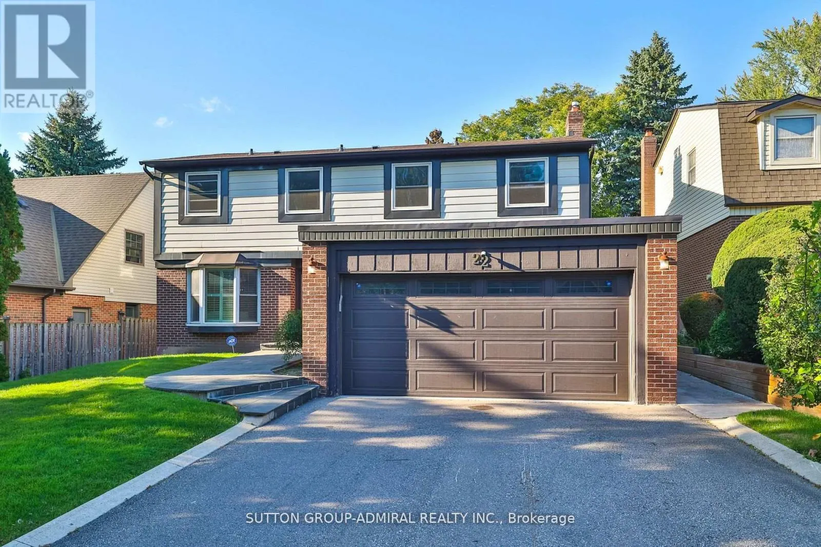 22 COBBLESTONE DRIVE