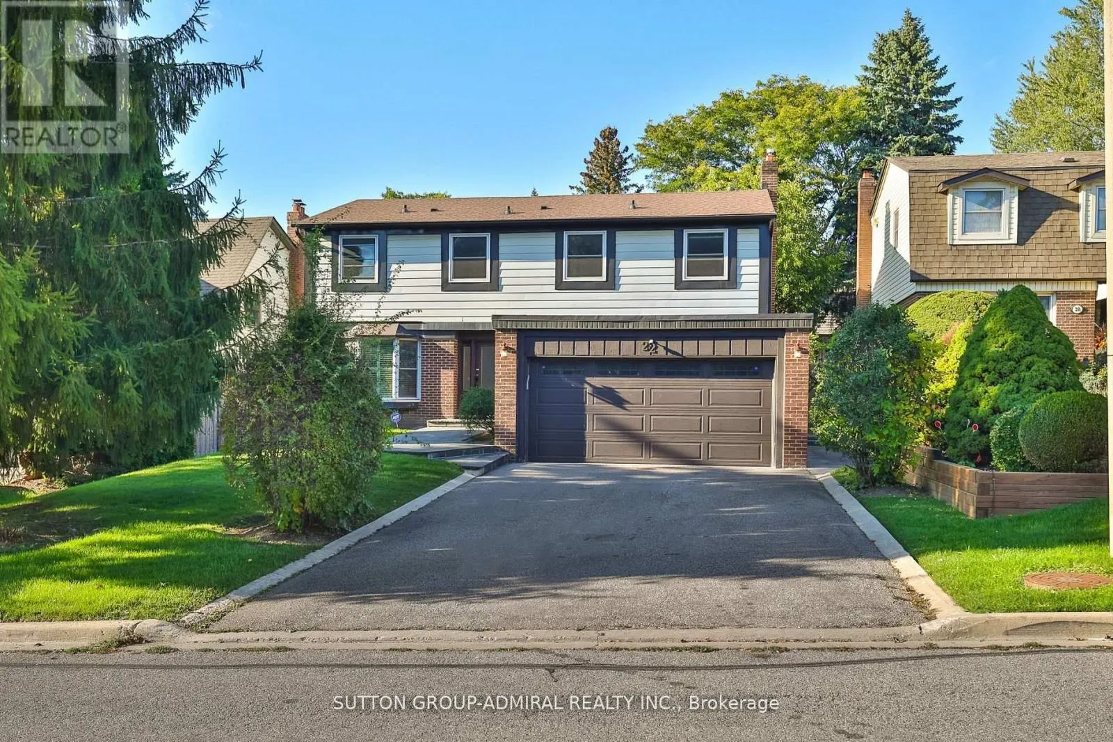 22 COBBLESTONE DRIVE