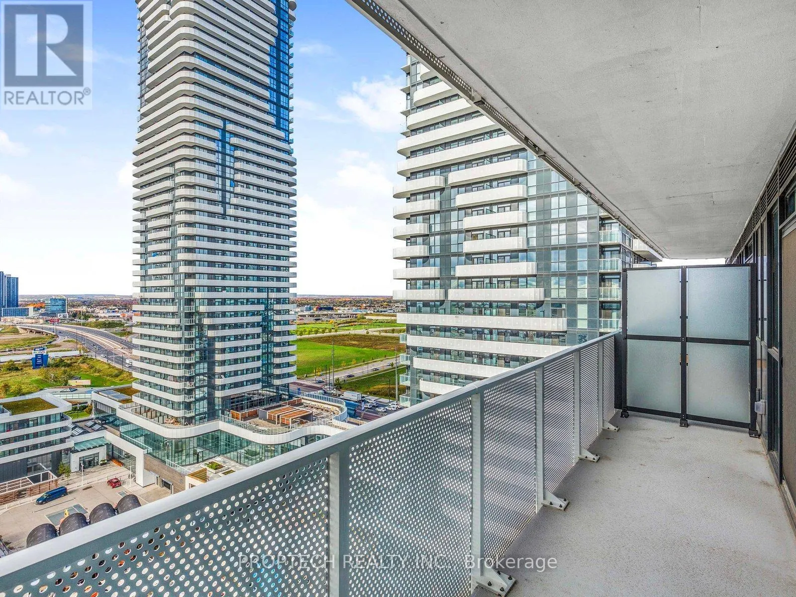 28 INTERCHANGE WAY
