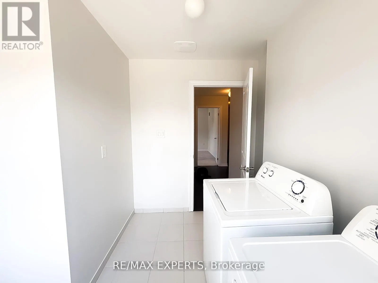 1426 FARROW CRESCENT