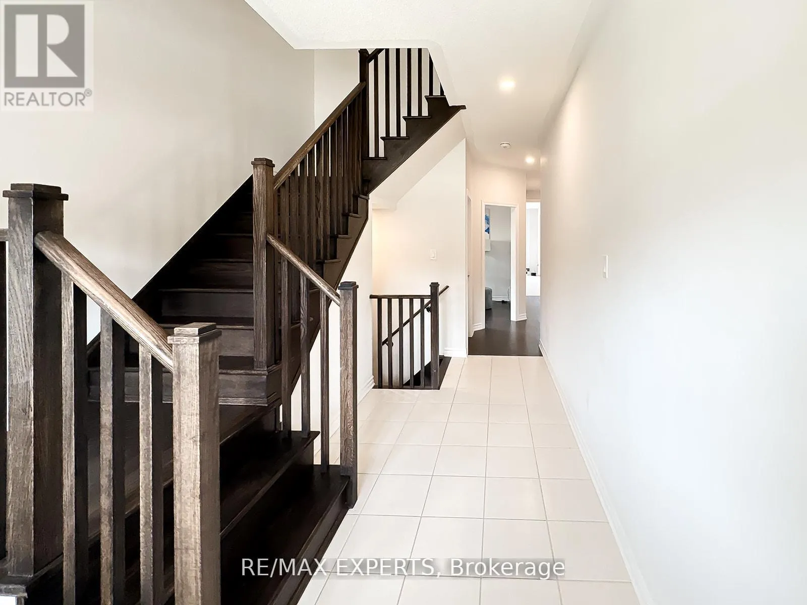 1426 FARROW CRESCENT