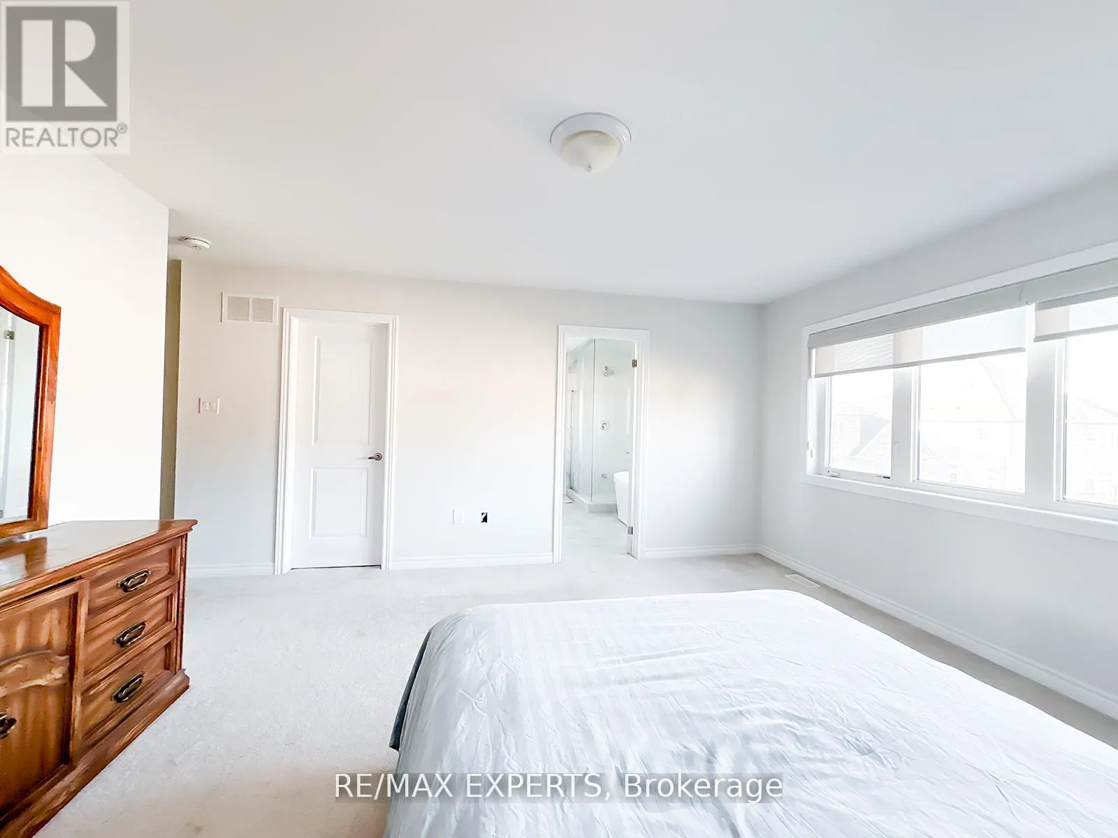 1426 FARROW CRESCENT