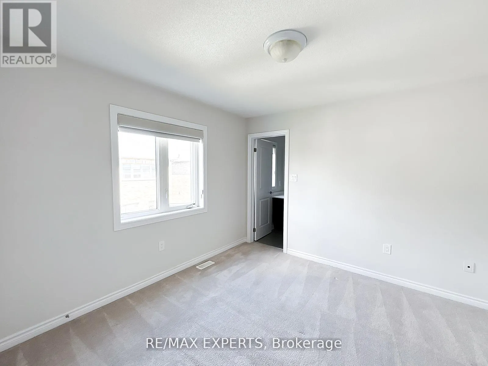 1426 FARROW CRESCENT