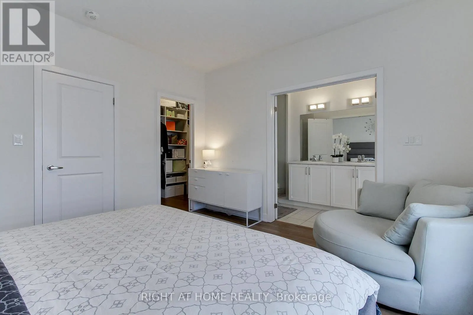 14 PAGEANT AVENUE