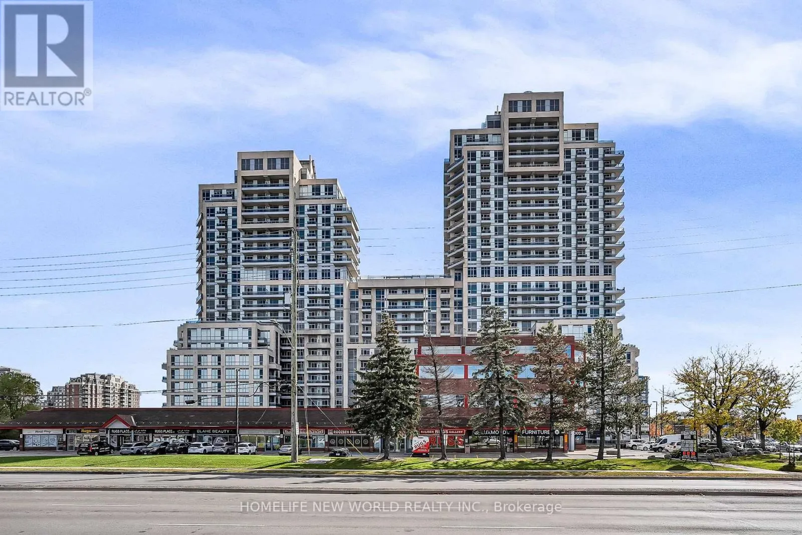 1004 - 9205 YONGE STREET
