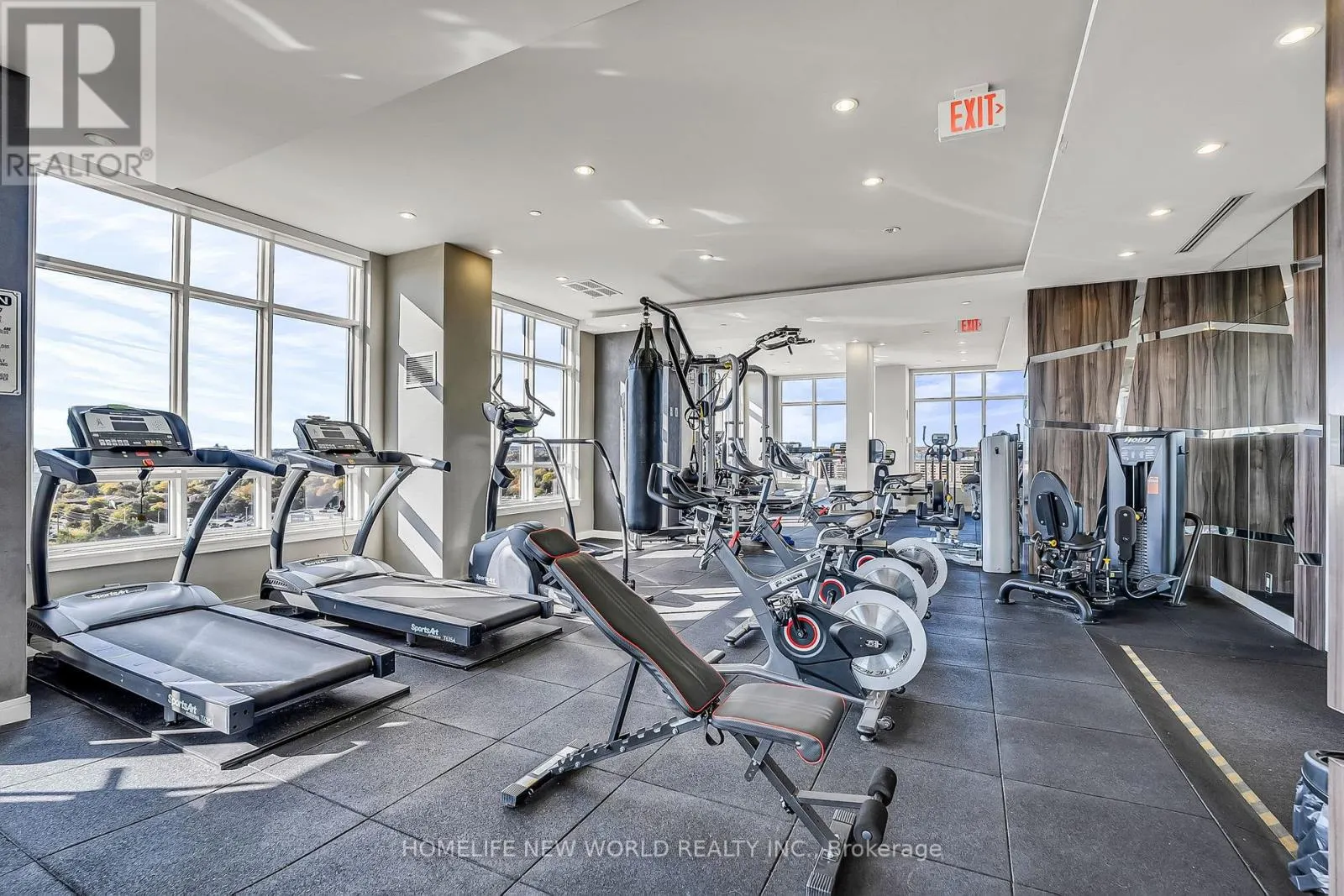 1004 - 9205 YONGE STREET