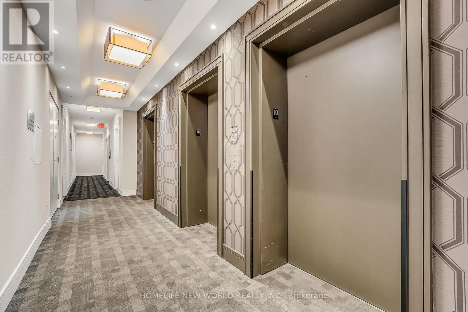 1004 - 9205 YONGE STREET