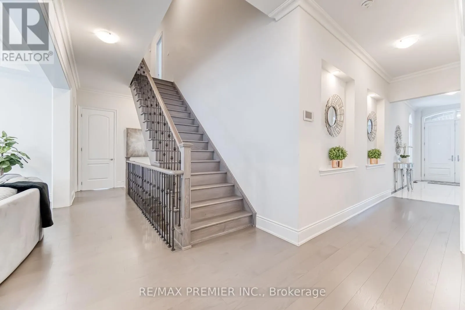 101 APPLEYARD AVENUE