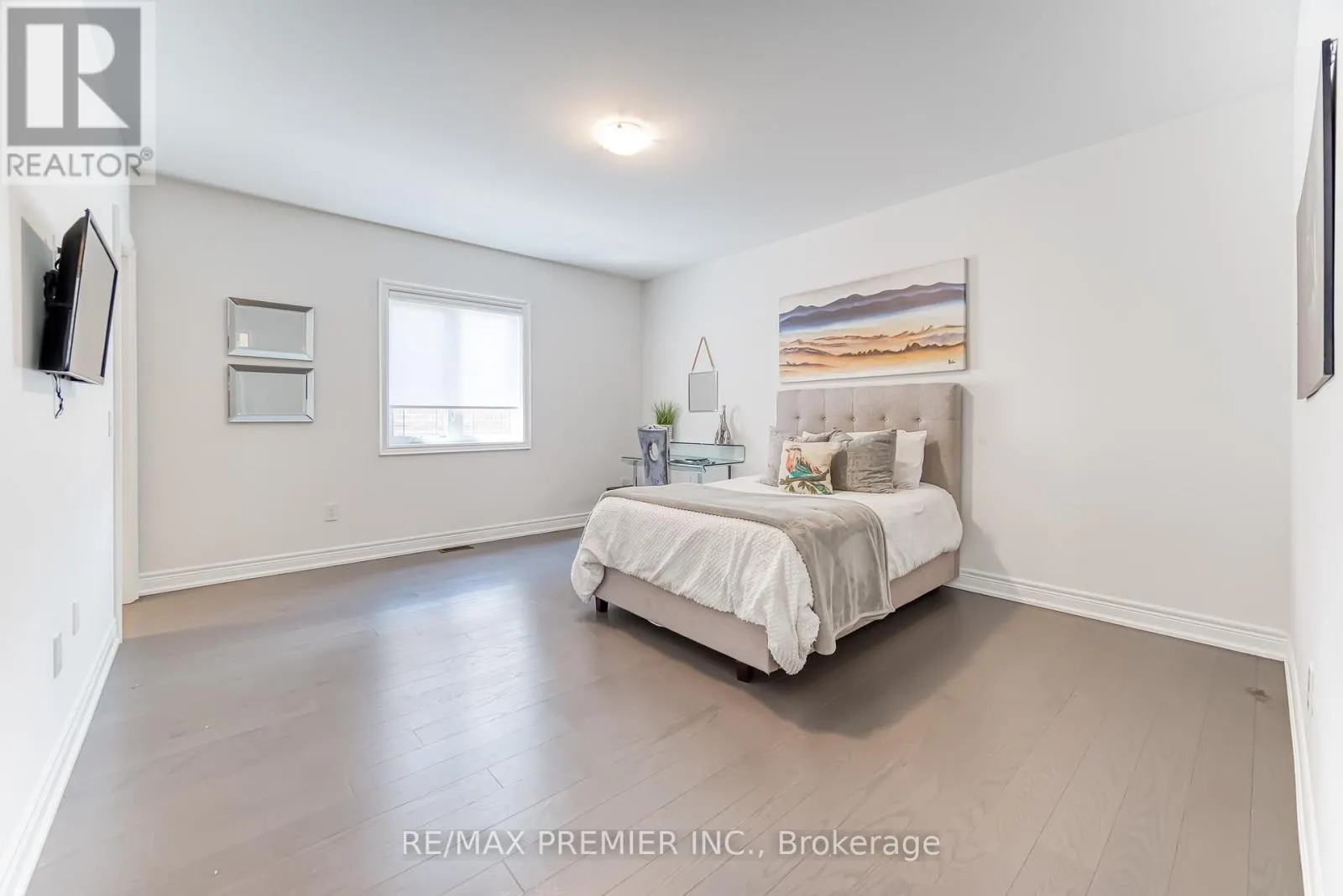 101 APPLEYARD AVENUE