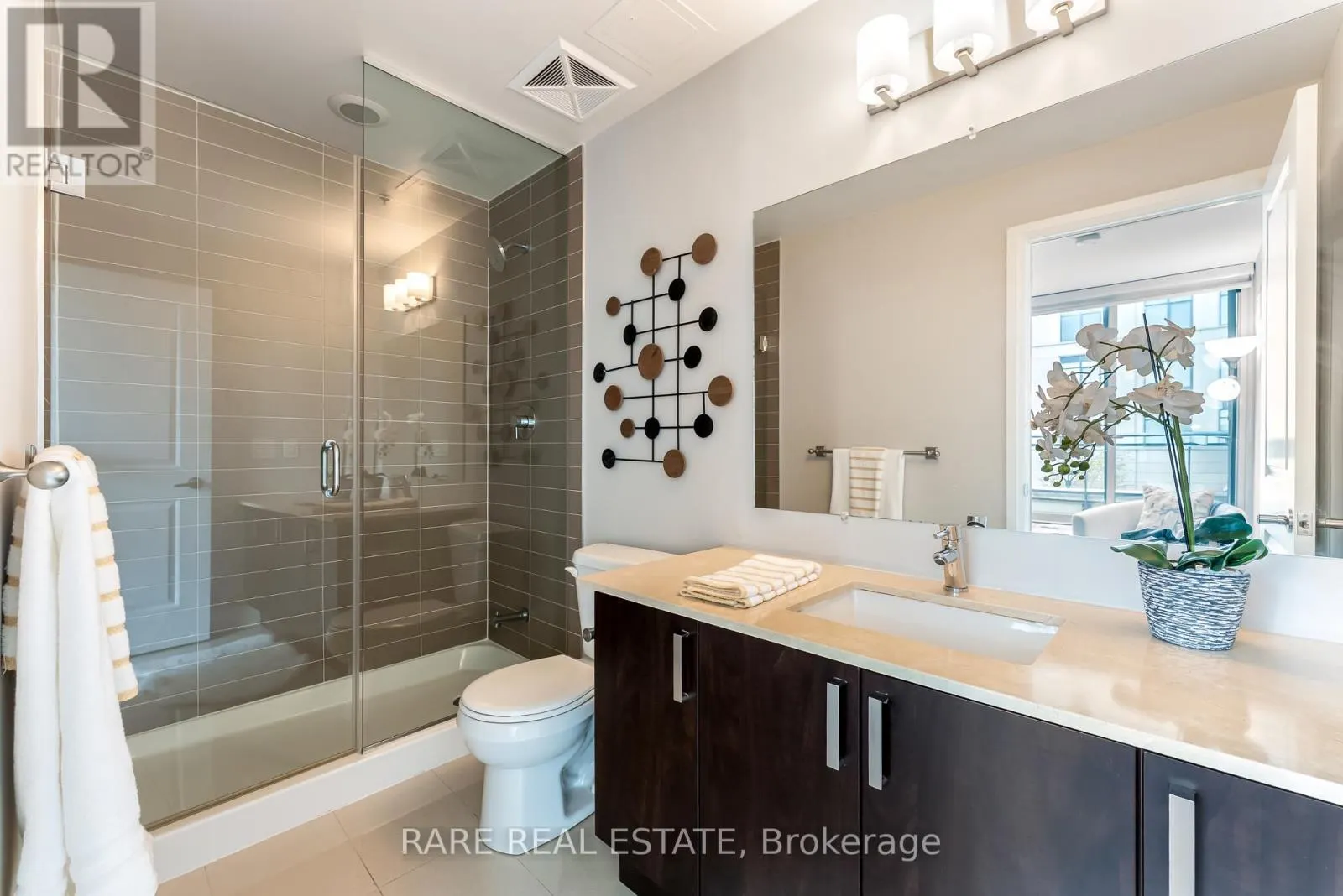 118 - 24 WOODSTREAM BOULEVARD